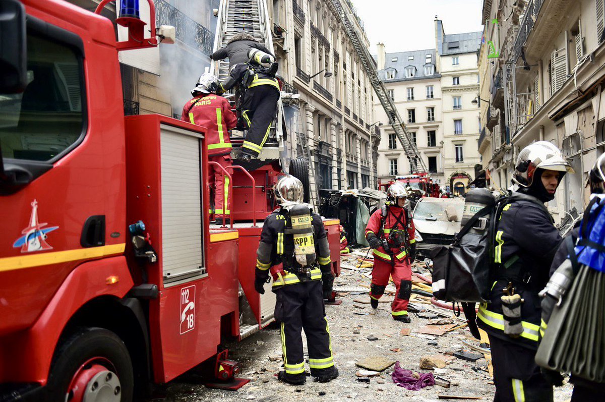 A powerful explosion badly damaged a bakery in central Paris on Saturday morning #Breaking #News