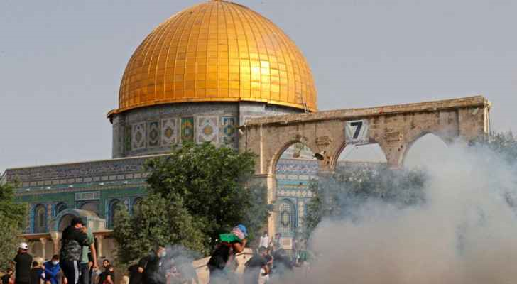 Monday, Jewish extremist settlers stormed Al-Aqsa Mosque / Haram Al Sharif compound in occupied East Jerusalem.